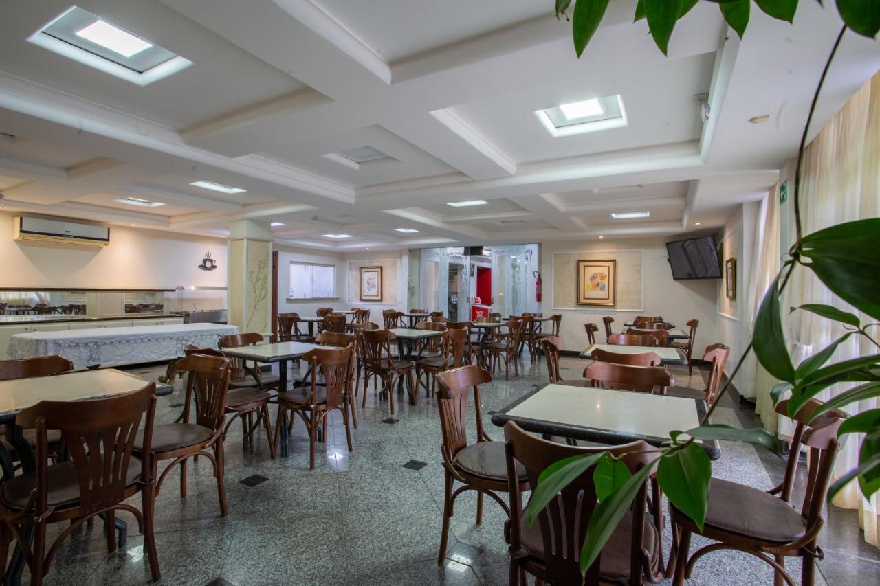Hotel Apollo Uberlândia Buitenkant foto