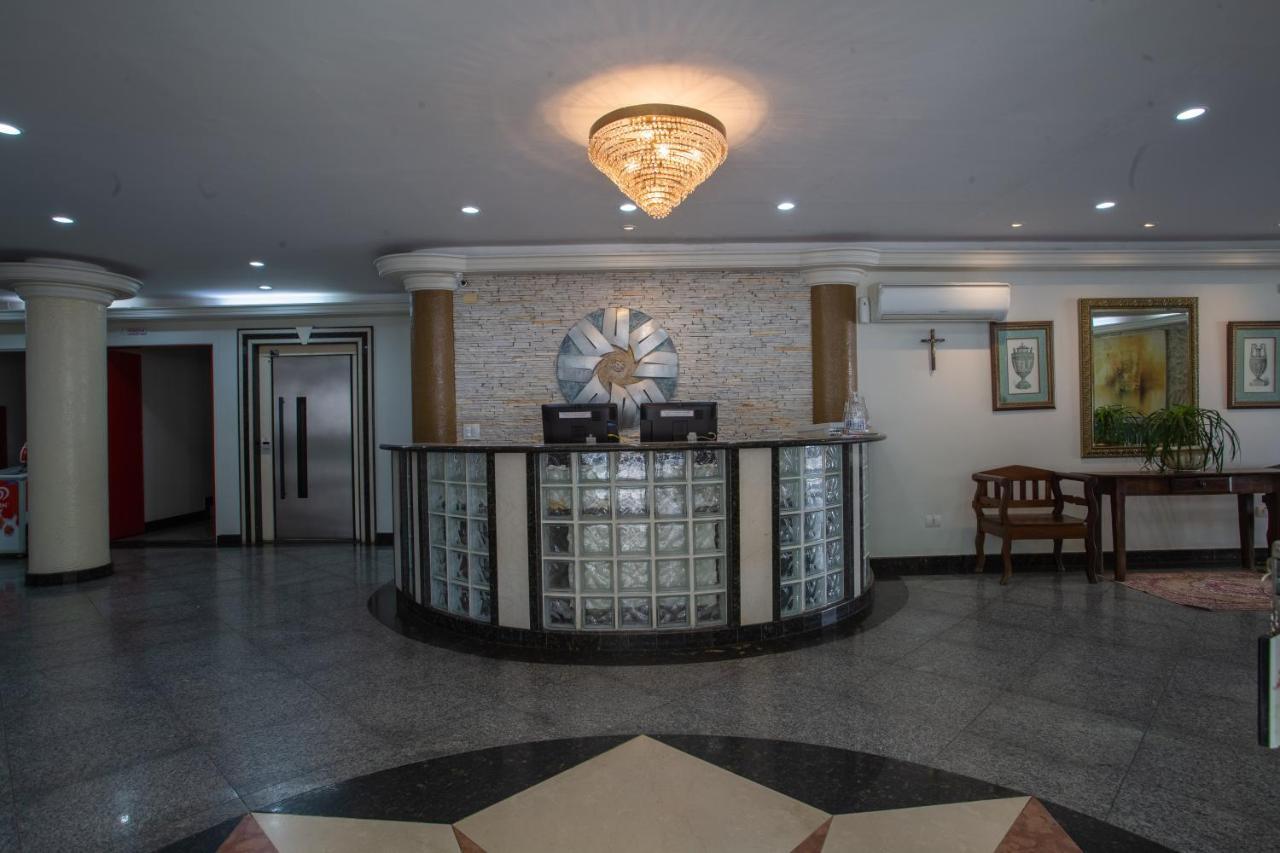 Hotel Apollo Uberlândia Buitenkant foto