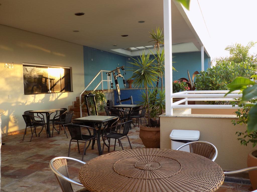 Hotel Apollo Uberlândia Buitenkant foto